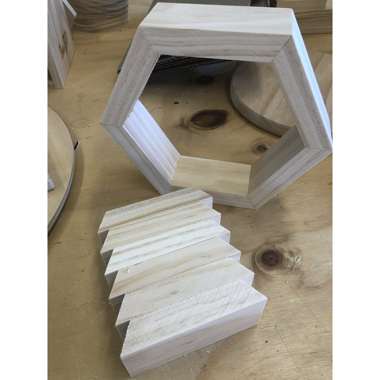 Solid Pine - Hexagon Display Kit Set (20cm)